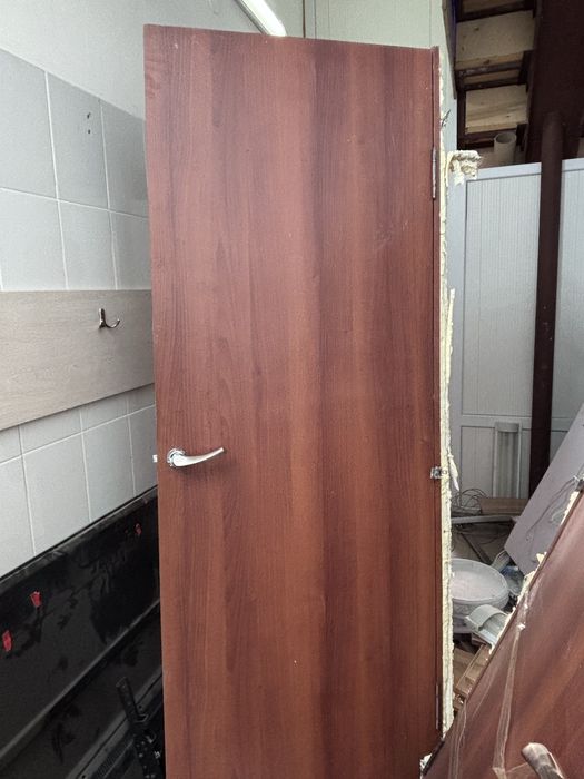 Двери межкомнатные 5шт