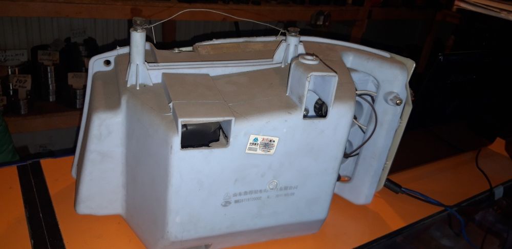 Фара правая на хову