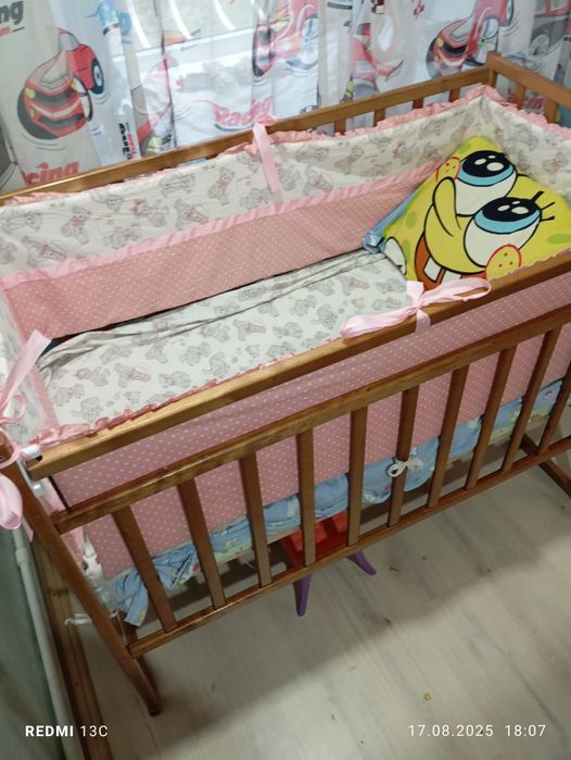 Детская кроватка