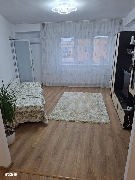 3 camere Banat , RENOVAT  Decomandat / Centrală , preț NEGOCIABIL