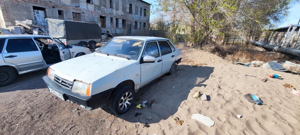 Ваз 99 1998 год заводится