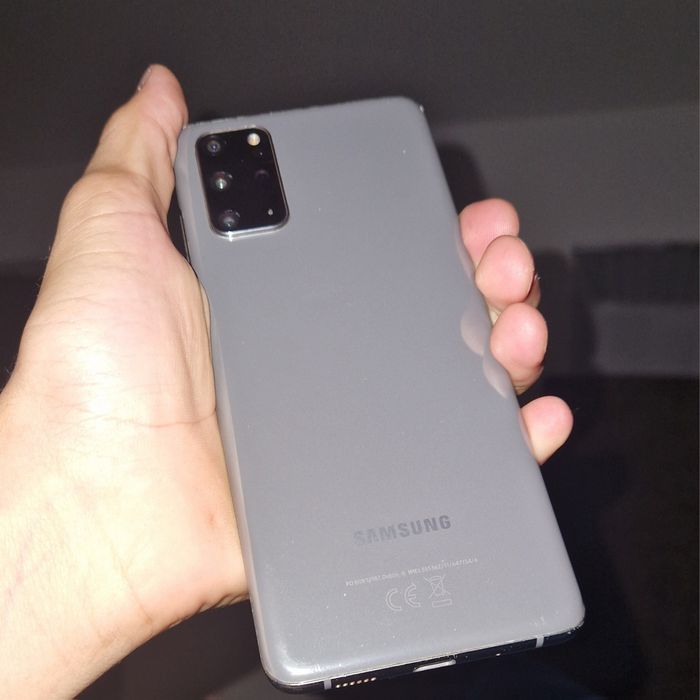 Vand/schimb cu iphone samsung s20 plus funcțional