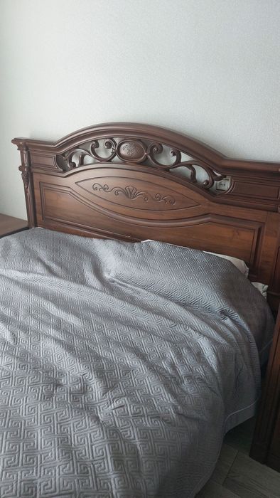 Продам кровать 180см
