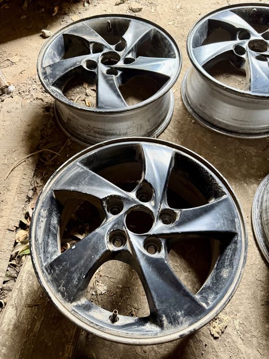 Диски оригинальные 15 на Hyundai