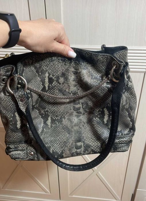 Сумка средняя кожаная