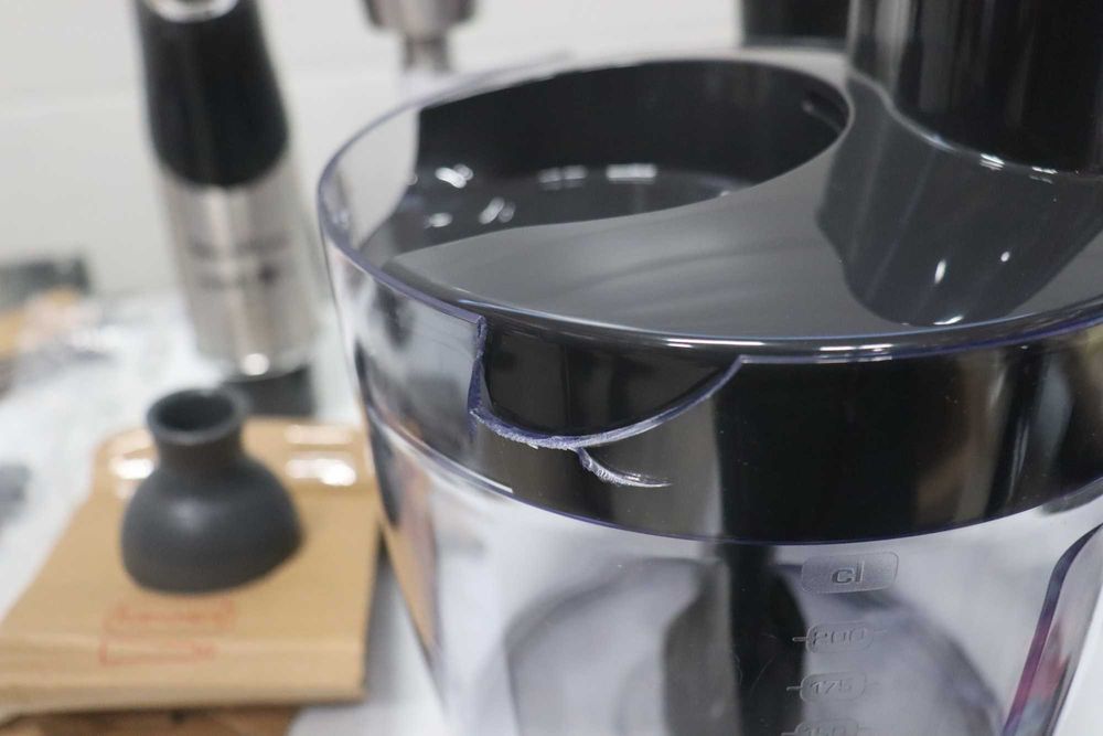 Moulinex Infinyforce Pro DD95JD10 1200W 5в1, лек дефект на едната купа