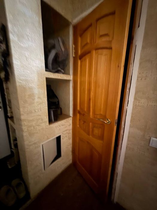 Продается межкомнатные двери.