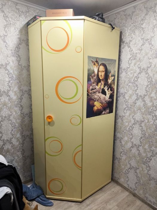 Отдам шкаф самовывоз