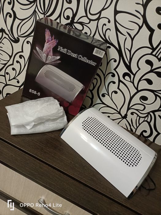 Продам вытяжку для маникюра.