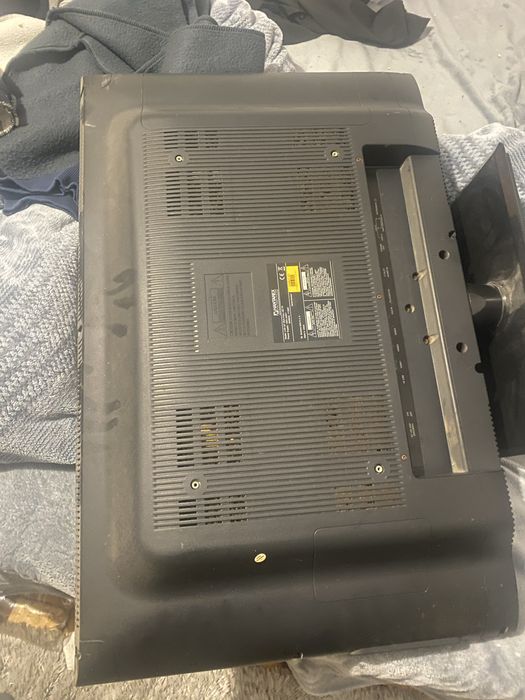 Vand sau schimb televizor