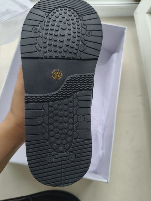 Продам ортопедические обувь