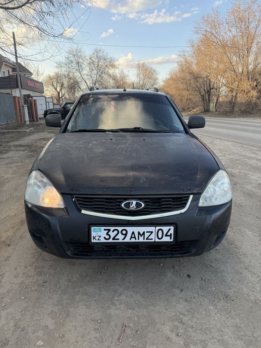 Продам лада приора универсал.2013 год.