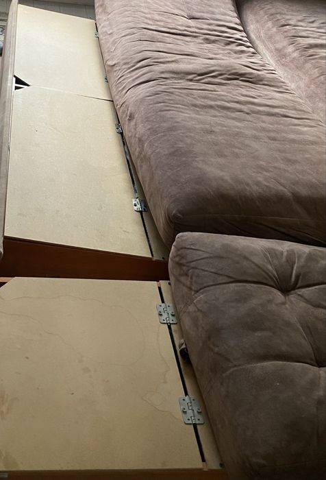 Диван б/у недорого . 7000 тенге.