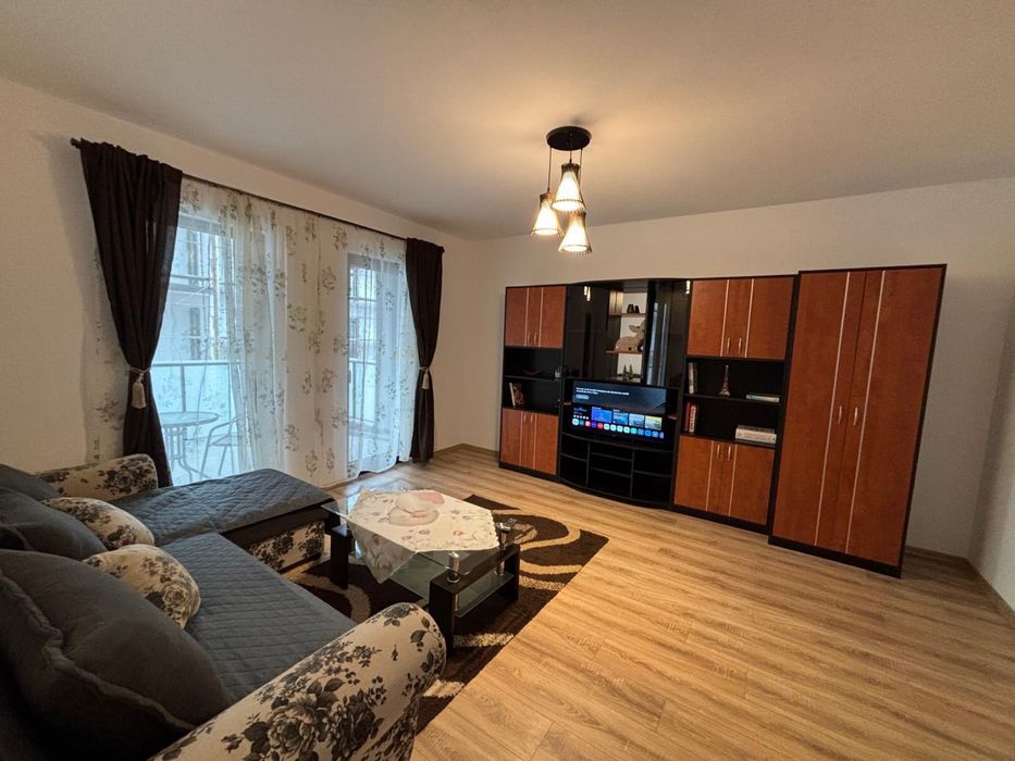 Închiriez apartament 2 camere Cristian