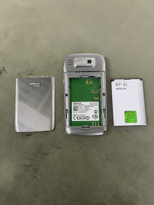 Продам Nokia e72