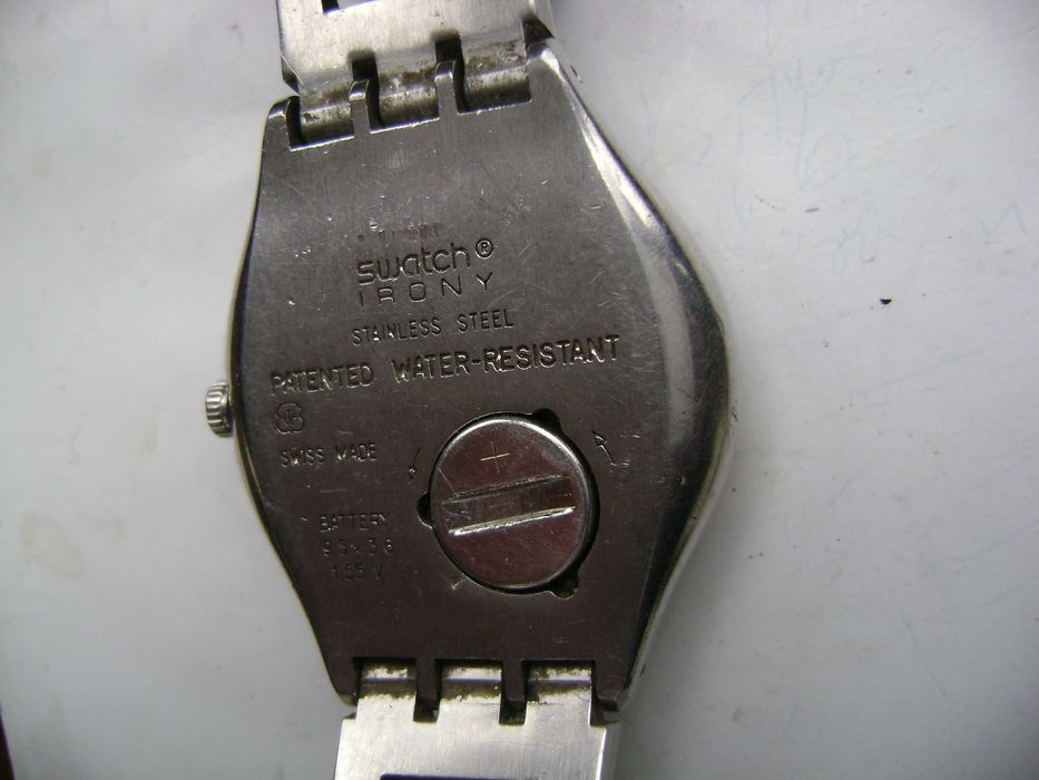 Продавам 5 броя кварцови часовника Swatch и Casio