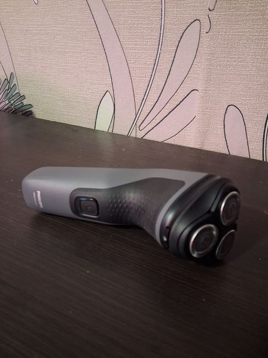 Philips самобръсначка 1000 Series