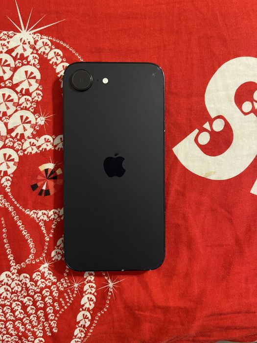 Iphone 16e 128gb 97% батерия