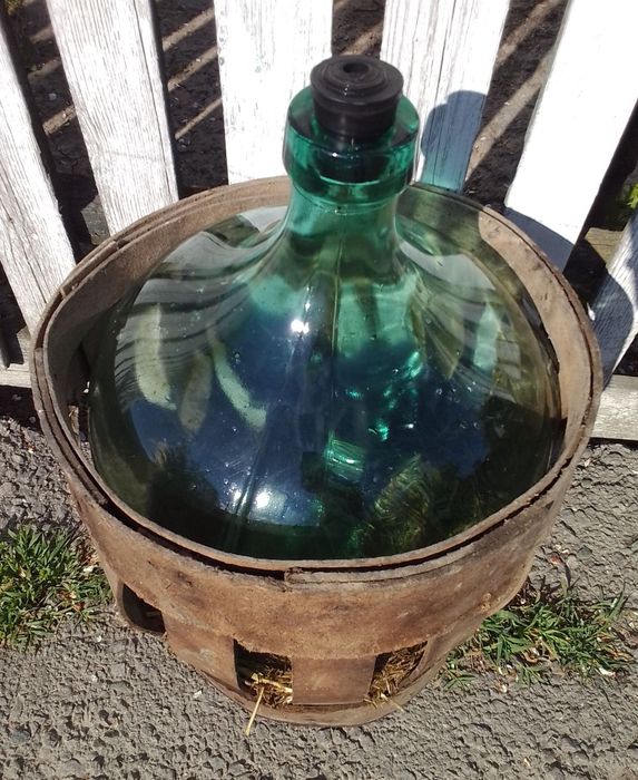 Vând damigeană sticlă