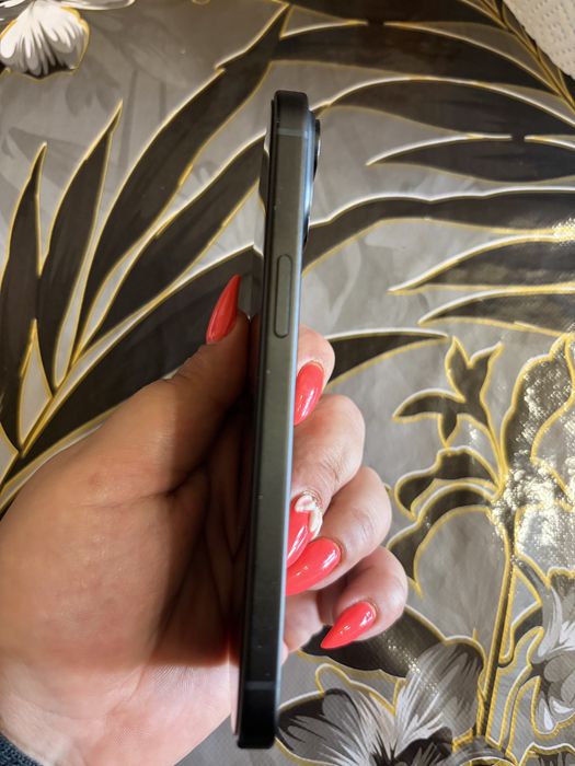 Iphone 15 128GB Black с 1 година гаранция