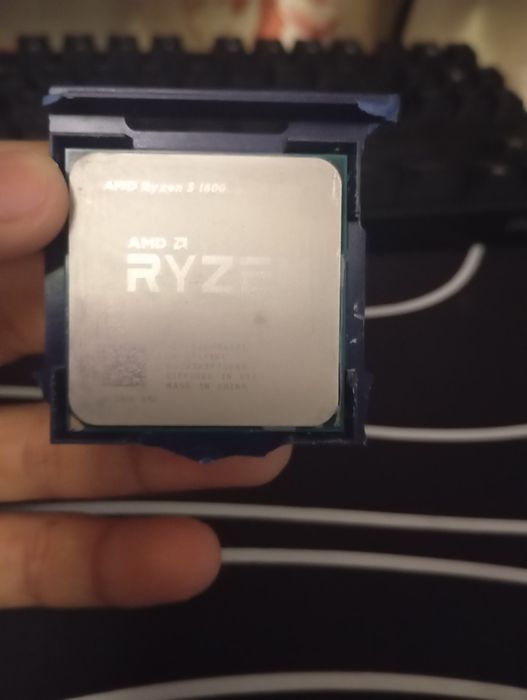 Продам r5 1600 ..