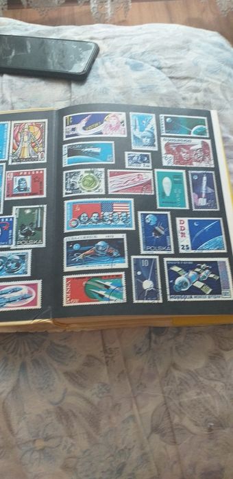 Книга по филателистике.