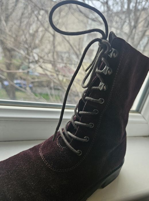 Ботинки коричневая замша