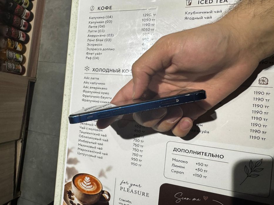 Iphone 12 mini синиго цвета