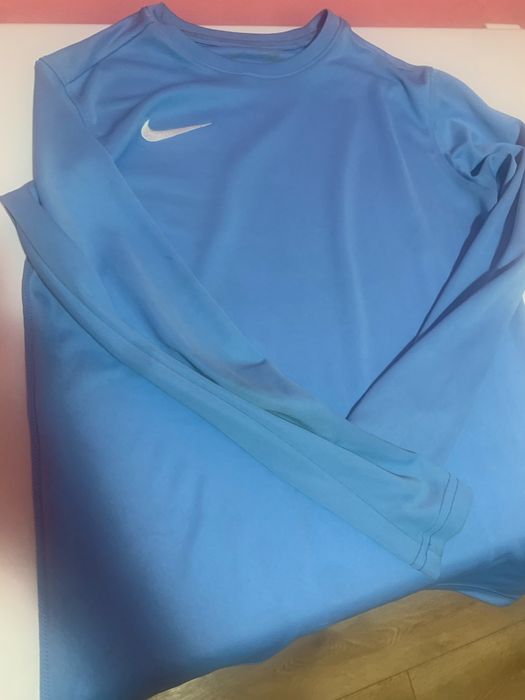 Vand bluza de la nike