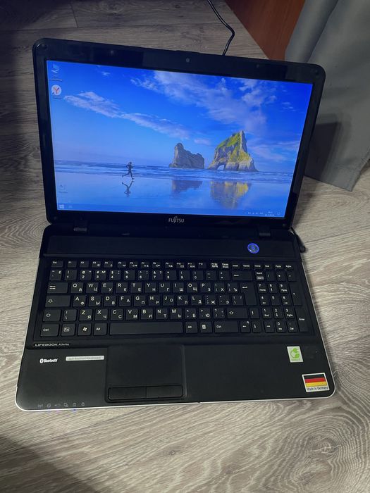 Продам ноутбук i3