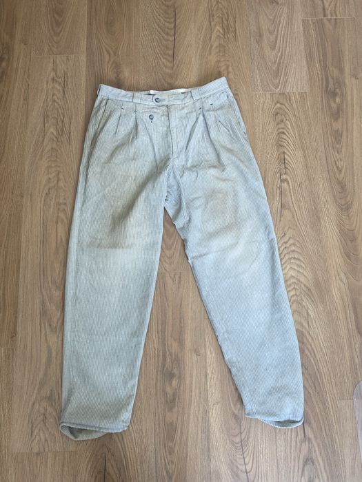 Pantaloni de catifea