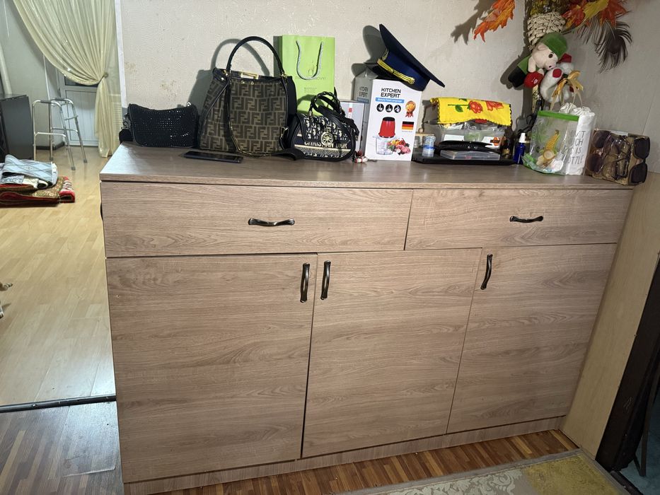 Продам большой прочный комод