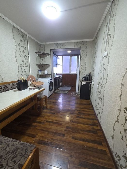 2 хонали квартира 2 каватдан сотилади Шарк-2