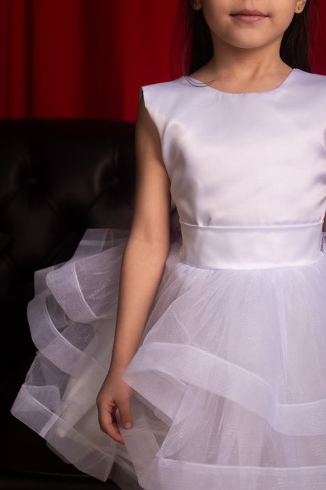 Продажа детских платьев (оптом).