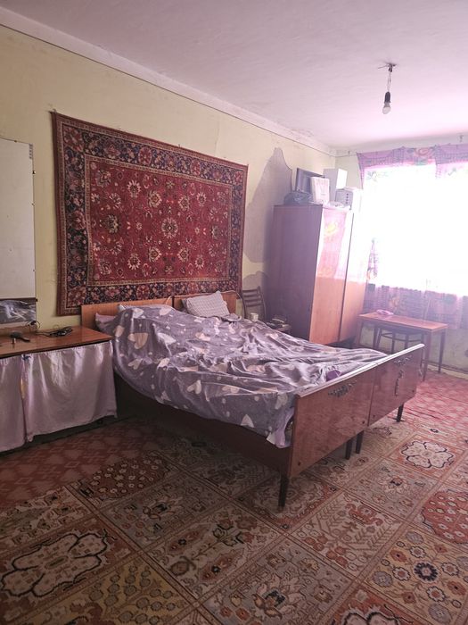 Срочно продаётся 3 комнатная квартира в городе Чирчике