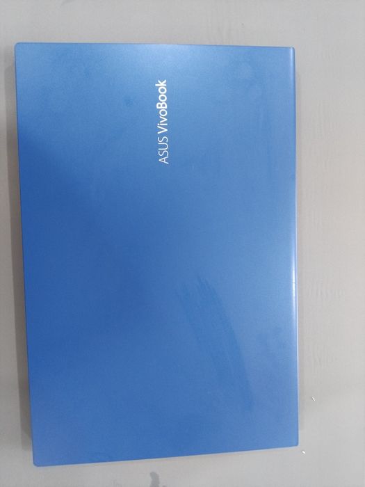 В отличном состояний Asus vivobook