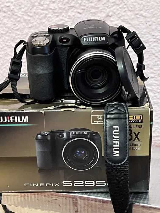 Fujifilm FinePix S2950