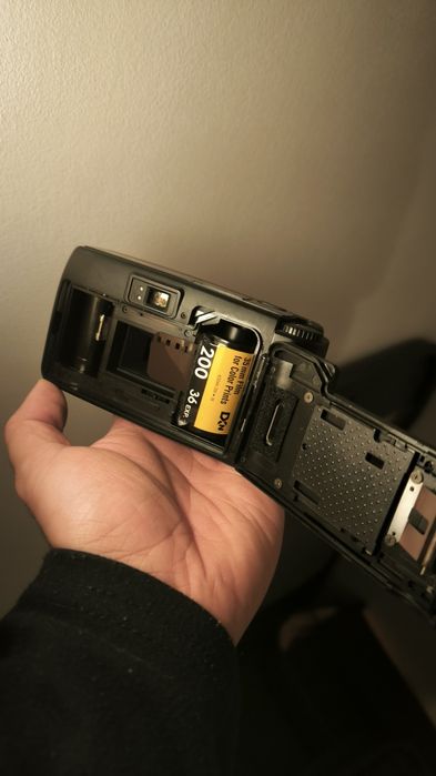 Aparate Ricoh point and shoot