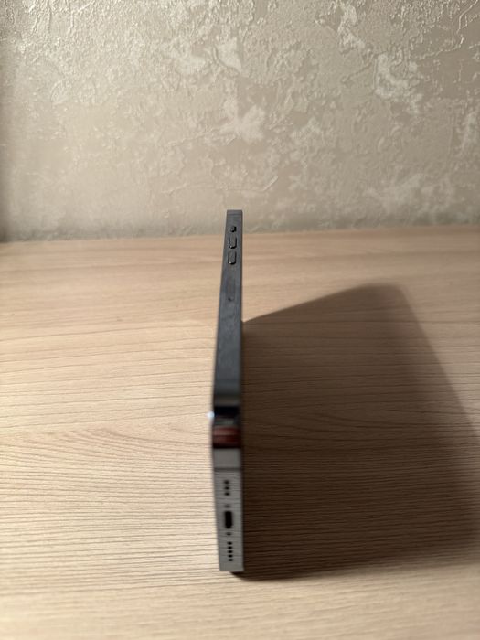 Продам Iphone 13 pro