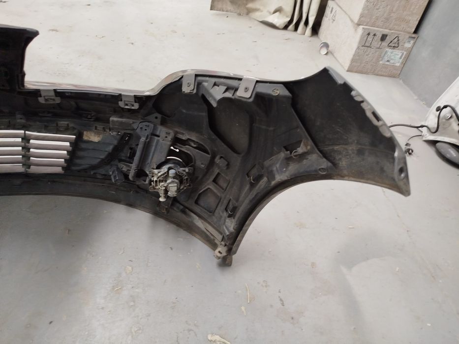 Bară față renault megane 3 an 2012