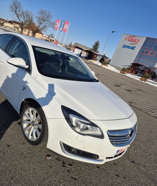 Far stanga cu Xenon Opel Insignia A (facelift)