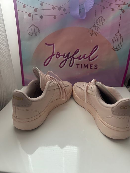 Маратонки Adidas 37номер