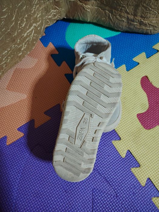 Кецове Zara / Зара