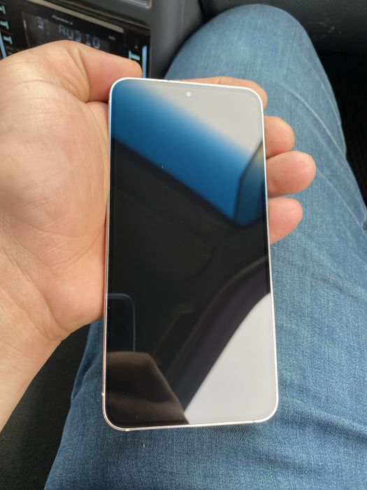 S23 8/256 idealni srochna