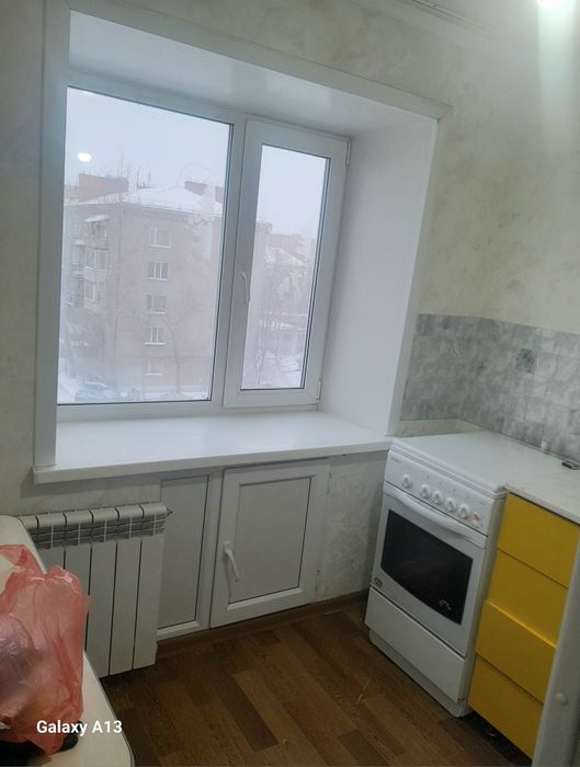 Продам 1 ком  в центре