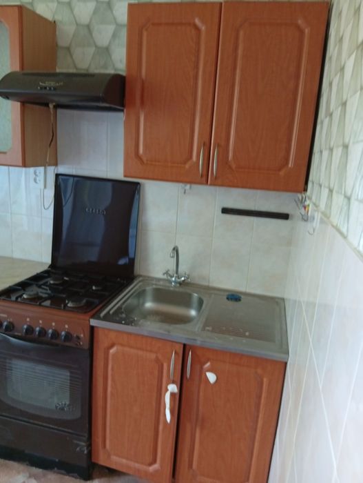 Продам приходую и кухонный гарнитур