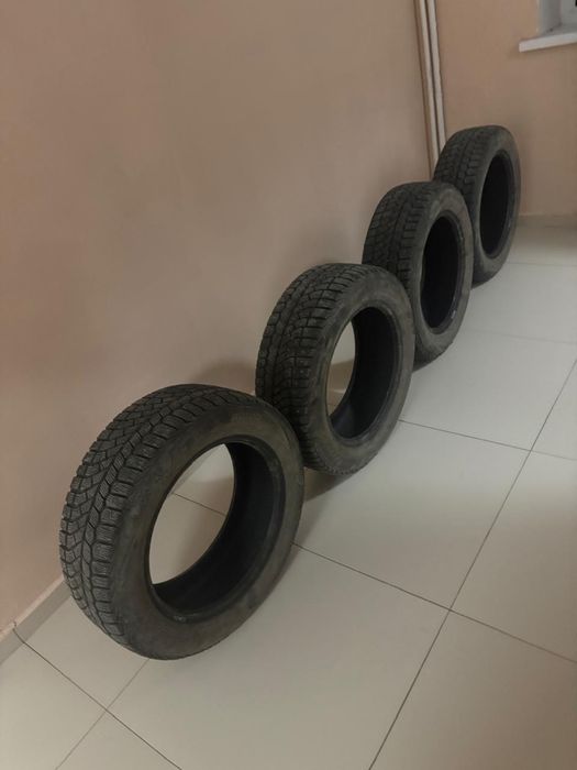 Продам Зимние шины