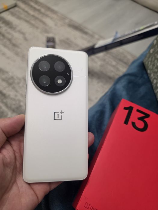 OnePlus 13 Arctic Dawn 16GB|512GB impecabil
