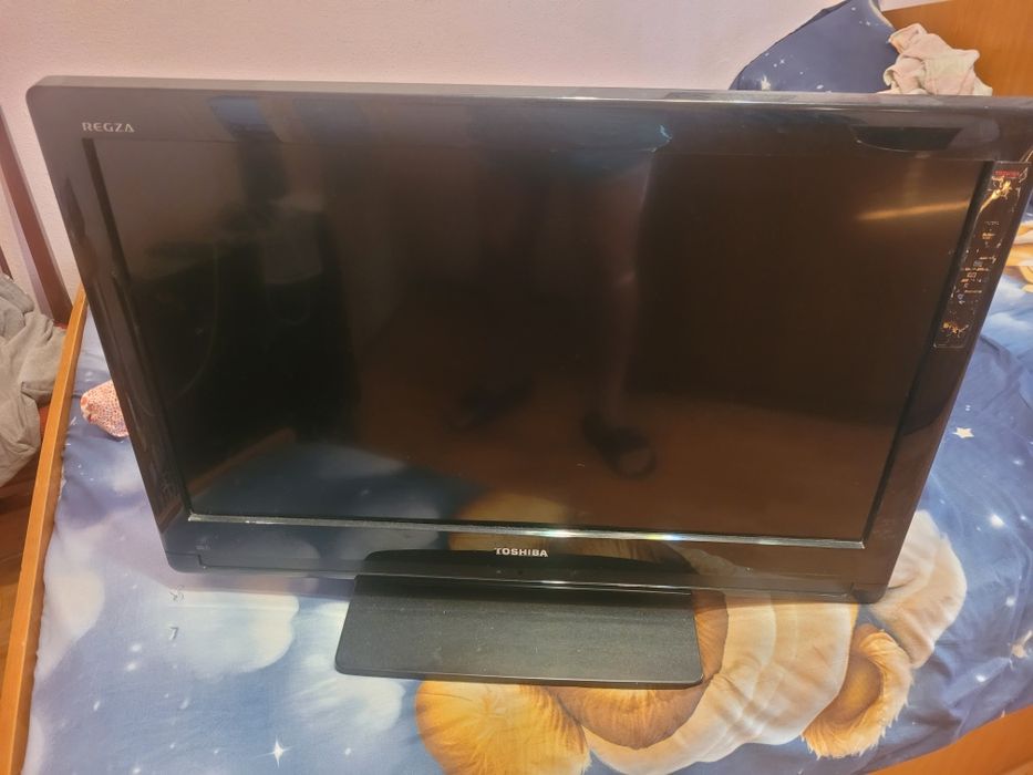 Cuptor cu microunde Samsung și.tv LCD thoshiba.