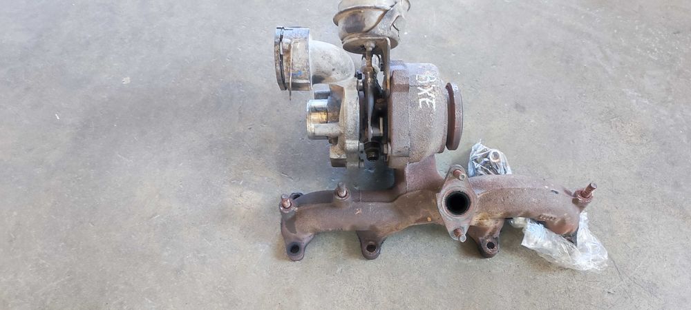 Turbo volkswagen vw golf 5 break motor BXE 105 CP an 2008
